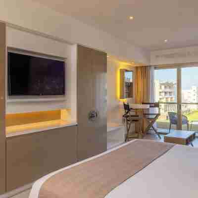 Planet Hollywood Adult Scene Cancun by Royalton,  An Autograph Collection All-Inclusive Resort Rooms