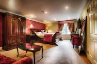 Mansion House Hotel فنادق في إلجين