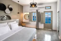 Kaleidoscope Oia Suites