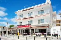 Hostal Neptuno Hotels near Caló de Ses Llisses