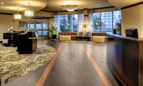 Hampton Inn & Suites Baton Rouge Downtown