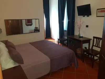 ホテル ラ ペンドラ Parchetto via Montello周辺のホテル