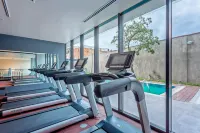 Ramada by Wyndham Tbilisi Old City - salle de sport