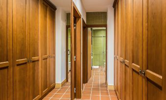 Heritage Hotel & Estate Raznjevica Dvori AD 1307