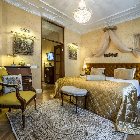 Imperial Hotel & Restaurant