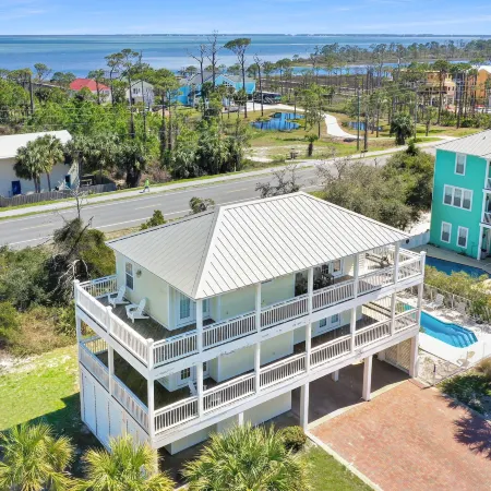 Sea Breeze Manor by Pristine Properties Vacation Rentals