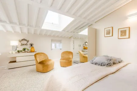 The Duchess Chambers, the Luxury Grand 3 Bedrooms