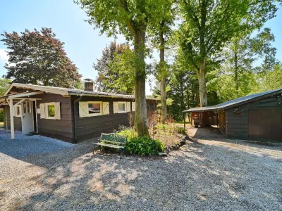 Chalet in Biron with Large Garden Near Durbuy Hotels near Passerelle du brigadier