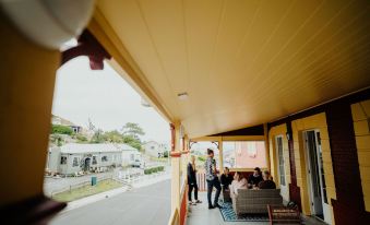 Stanley Hotel & Apartments