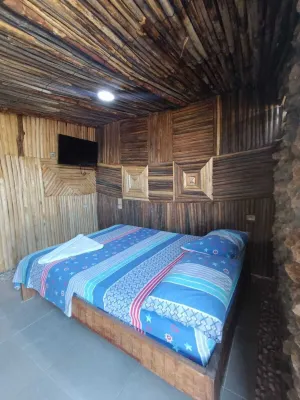 Del Mar Vendra Hotels in Manaure