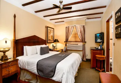 Brand Plaza Hotel Hotels in Glendale