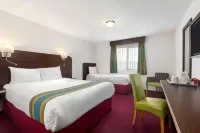 Ramada by Wyndham South Mimms M25 Hôtels à : Potters Bar