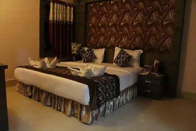 Hotel Radhika Hotels near Dadda Ji Ka Ashram