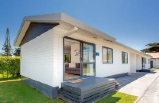 Tasman Holiday Parks - Beachaven Hotels in 