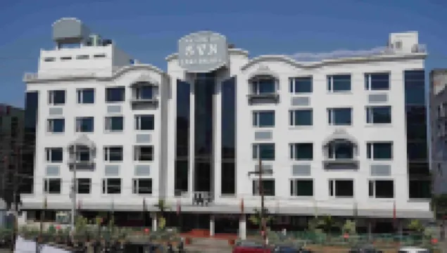 SVN レイク パレス のホテル