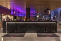 Moxy Edinburgh Airport - bar