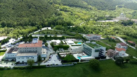 La Fonte Dell'Astore