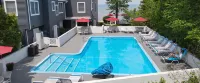 Stunning Beach Views and Heated Outdoor Pool - Gorgeous Coastal Escape Hotel di Acme Township