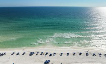 Private Balcony and Stunning Gulf - 0222w12000kgepajiA8B5 R 339 206 R5 D