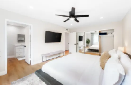 Modern Desert Retreat