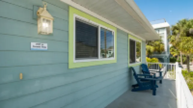 Heated Pool and Bikes for Beach Adventures - Gorgeous Coastal Retreat