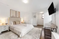 Comfortable Studio with Essential Amenities and Shared Space - Cozy Escape