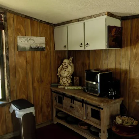 Rustic Cabin by Lake Whitney