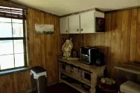 Rustic Cabin by Lake Whitney