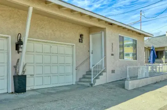 Charming Duplex with Enclosed Yard and Smart TV - Inviting Coastal Retreat