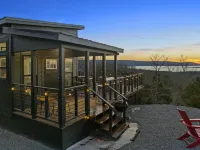 Shadowrock - Luxury Tiny Home with Amazing Views Hotels in Pushmataha County