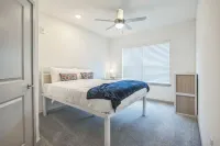 Resort-Style Pool and Lakefront Boardwalk - Serene Stylish Retreat
