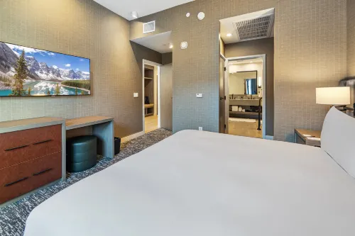 Resort Amenities High End Luxury, Rooftop Pool, Onsite Spa and Restaurants, Luxury 3Br Condo - Apartemen
