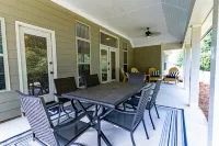 Modern Amenities with Spacious Patio and Playground - Elegant Oasis Hotels in Montgomery