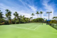 Ocean View and Golf Course Access - Stunning Hawaiian Retreat