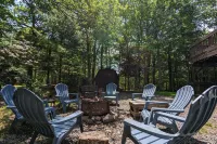 Cozy Cottage with Hot Tub and Game Area - Inviting Family Retreat