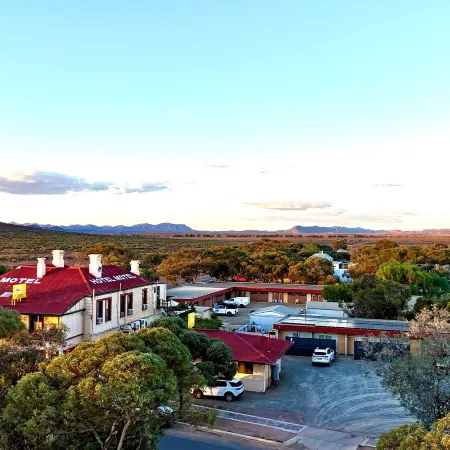 Hawker Hotel Motel