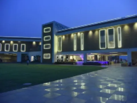 Royal Palm Resort Hotels in Hisar