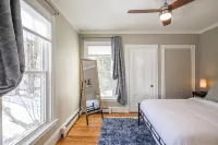 Cozy 3BR - Pet Friendly - Near Portland - Parking