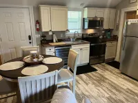 Cozy Country Cottage #3 Hotels in Miller Place