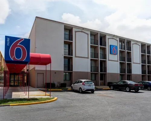 Motel 6 Jackson, TN Hotels in Jackson
