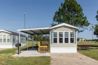 Red Shoes RV Park and Chalets Hotels in Kinder