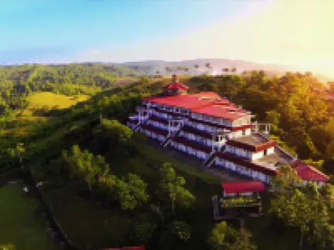 Caliraya Resort Club Hoteles en Lumban