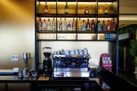 Elitte Inn & Suites - 酒吧