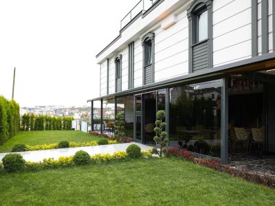 Gardenmode Airport Hotel