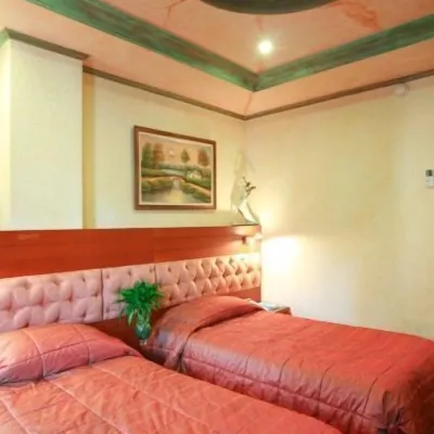 فندق لو دوروي Hotels near مسجد قريطم