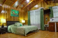 Los Pinos Cabins & Reserve - balcony