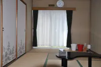 Tuktuk House Hotels in Kawagoe