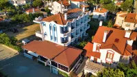 Ezer Hotel - ติดทะเล