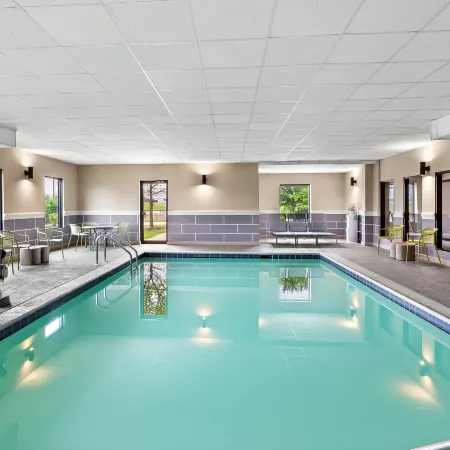 Hampton Inn & Suites Bolingbrook