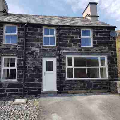 Yr Hen Siop Hotel Exterior